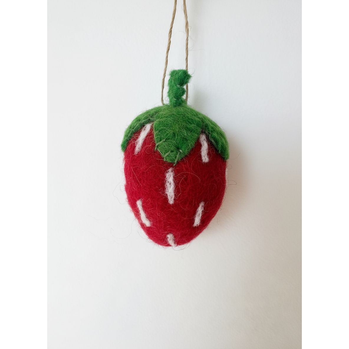 Hanging Strawberry Xmas Decoration - Urban Naturals