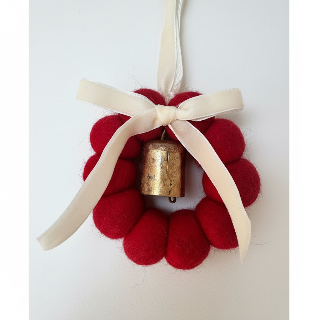 Bow Wreath Xmas Decoration - Urban Naturals