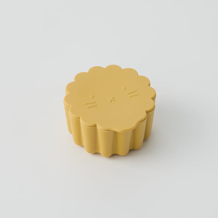Silicone Mini Lion Snack Box - Sunshine - Urban Naturals